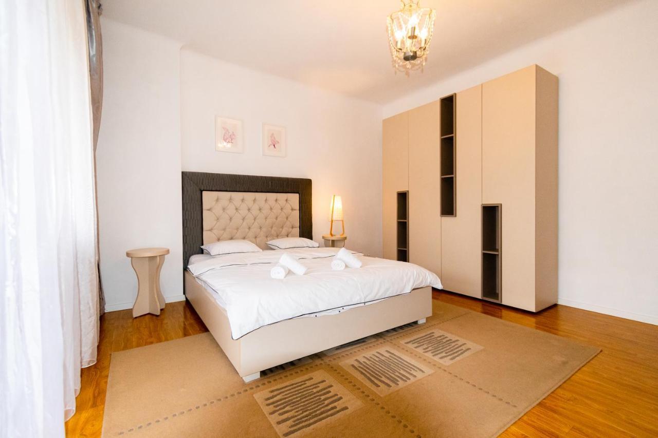 Ardor Apt - Bright And Secluded Apartment In The Heart Of Old Town Braşov Eksteriør billede
