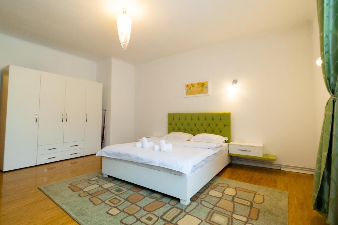 Ardor Apt - Bright And Secluded Apartment In The Heart Of Old Town Braşov Eksteriør billede