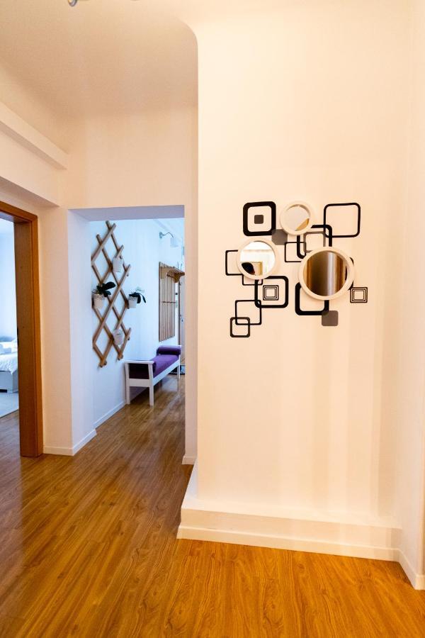 Ardor Apt - Bright And Secluded Apartment In The Heart Of Old Town Braşov Eksteriør billede